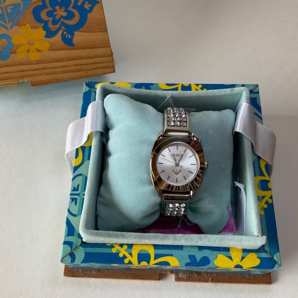 Vintage 2000s ROXY Women’s Wrist Watch - Brand New - Picture 2 of 6